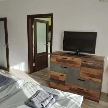 рая 2 Apartmán *